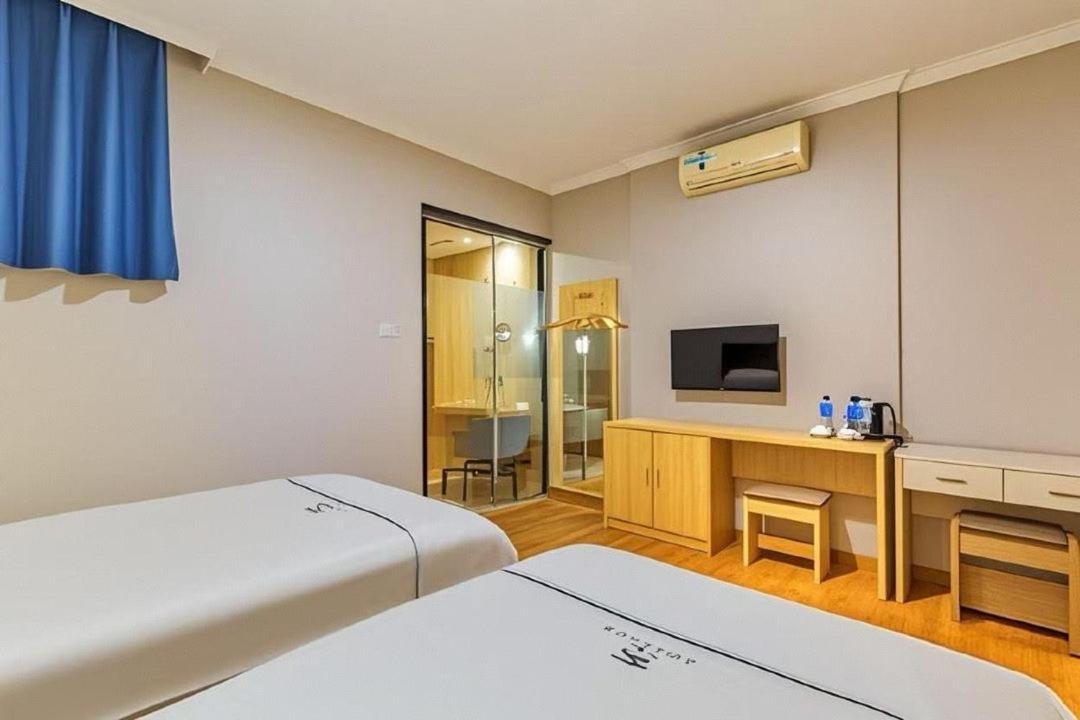 Qiqiaowu Hotel Beijing Daxing Airport Line Caoqiao Subway Station Branch ภายนอก รูปภาพ