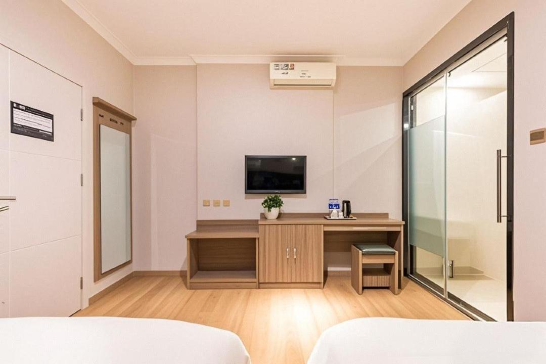 Qiqiaowu Hotel Beijing Daxing Airport Line Caoqiao Subway Station Branch ภายนอก รูปภาพ